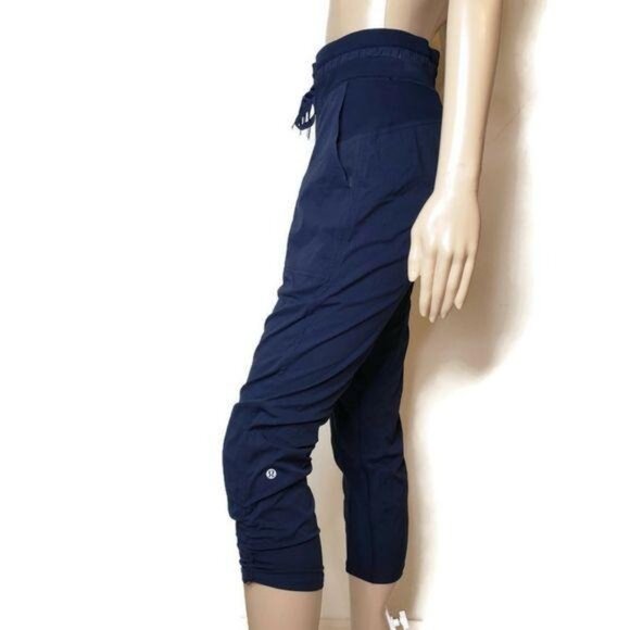 Lululemon street to studio pant II navy size 2 - Picture 2 of 8